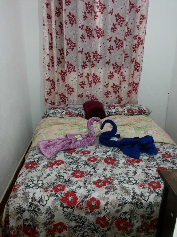 Pousada E Hostel Monalisa São Tomé das Letras Quarto foto